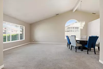 7424 Heathrow Way, Hughson, CA 95326 - Photo 6