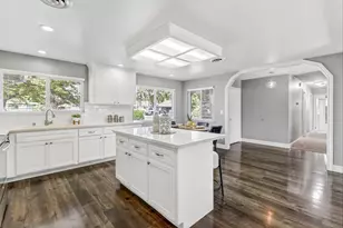 9101 Plaza Park Dr, Elk Grove, CA 95624 - Photo 4