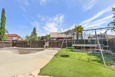 8181 Marion Oaks Court, Sacramento, CA 95828 - Photo 46