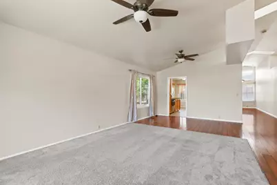 8181 Marion Oaks Court, Sacramento, CA 95828 - Photo 10