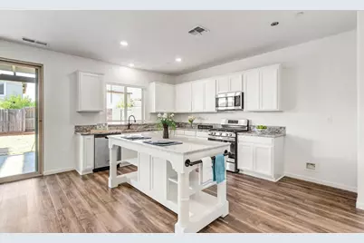 12727 Thorntonhall Drive, Rancho Cordova, CA 95742 - Photo 10