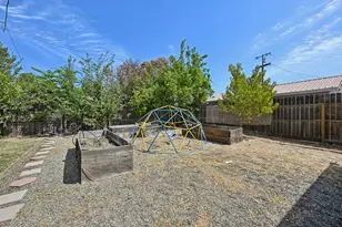 915 Archer Dr, Woodland, CA 95695 - Photo 28