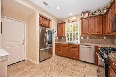 43 Villa Gardens Court, Roseville, CA 95678 - Photo 10