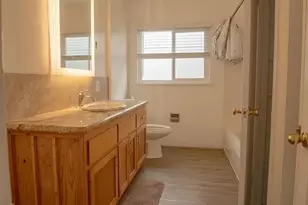 7966 MacArthur Blvd, Oakland, CA 94605 - Photo 6