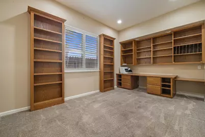 1637 Seven Falls, Modesto, CA 95355 - Photo 20
