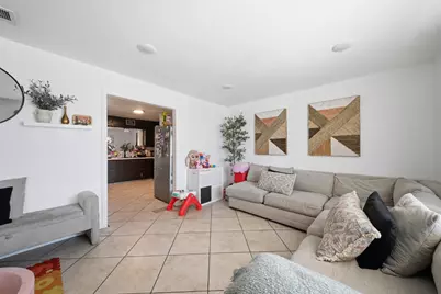 1935 E 13th Street, Stockton, CA 95206 - Photo 2