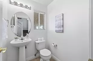 9365 Windrift Ln, Elk Grove, CA 95758 - Photo 22