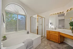 8924 Bear Park Ct, Elk Grove, CA 95758 - Photo 10