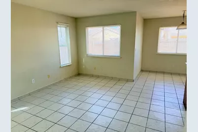 7718 Laramore Way, Sacramento, CA 95832 - Photo 8