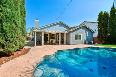 9656 Holly Glen Way, Elk Grove, CA 95757 - Photo 2