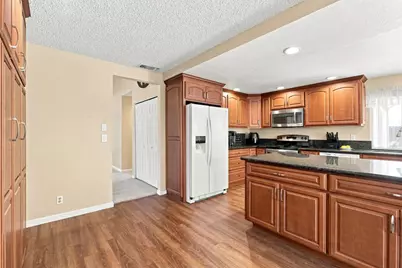 6890 Olive Tree Way, Citrus Heights, CA 95610 - Photo 10
