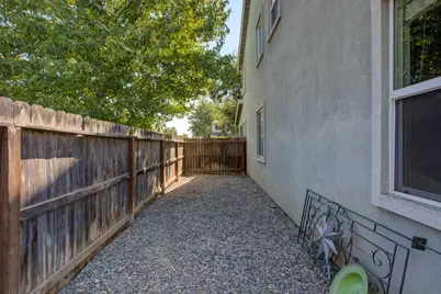 201 Waters Edge Drive, Waterford, CA 95386 - Photo 44