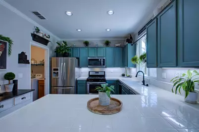 201 Waters Edge Drive, Waterford, CA 95386 - Photo 10