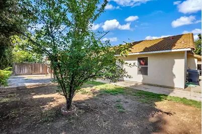 2588 Stonybrook Avenue, Merced, CA 95348 - Photo 24