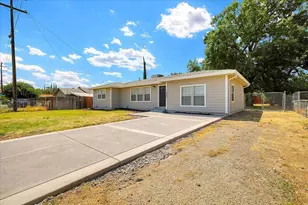 1866 16th St, Olivehurst, CA 95961 - Photo 4
