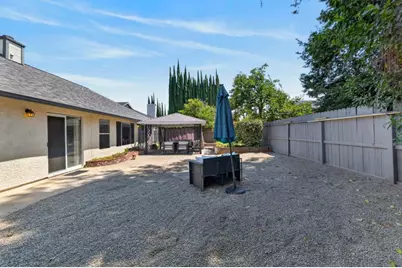 8812 Bridalsmith Drive, Sacramento, CA 95828 - Photo 50