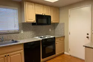 445 Magnolia Ln, Tracy, CA 95376 - Photo 10