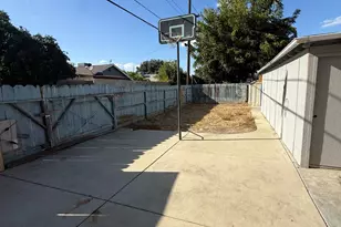 719 Kazmir Ct, Modesto, CA 95351 - Photo 24