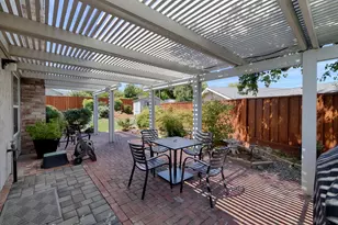 5923 Shadow Oak Dr, Citrus Heights, CA 95621 - Photo 8