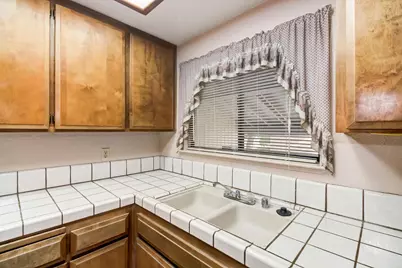 7711 Juan Way #5B, Fair Oaks, CA 95628 - Photo 12