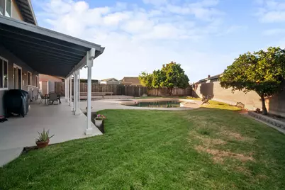 1412 Oakridge Court, Modesto, CA 95351 - Photo 32