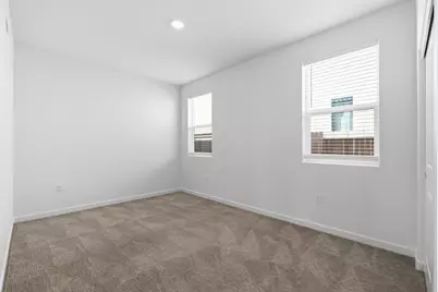 8256 Seahorse Way, Elk Grove, CA 95757 - Photo 6