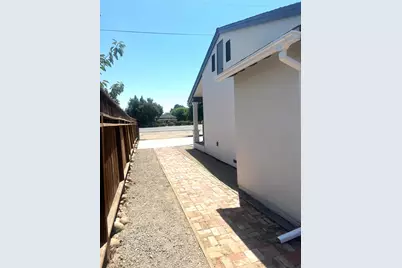 18397 E Highway 88, Clements, CA 95227 - Photo 12