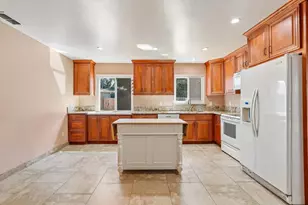 6241 Gena Ct, Carmichael, CA 95608 - Photo 4