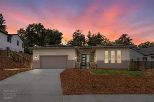 446 Cyn Crk Dr, Auburn, CA 95603 - Photo 1