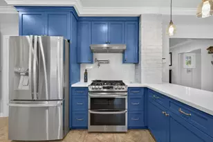 864 W Monterey Ave, Stockton, CA 95204 - Photo 14