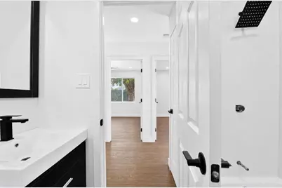 631 Las Palmas Avenue, Sacramento, CA 95815 - Photo 26