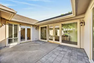 9596 Golf Course Ln, Elk Grove, CA 95758 - Photo 20