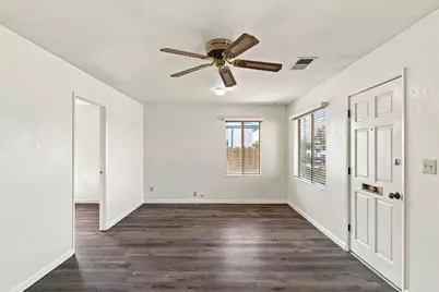 1325 Roosevelt Avenue, Escalon, CA 95320 - Photo 8