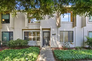 29 Adelphi Ct, Sacramento, CA 95825 - Photo 2
