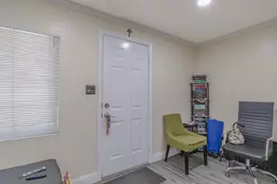 1549 W Orangeburg Ave, Modesto, CA 95350 - Photo 4