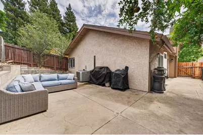 4529 Galbrath Drive, Sacramento, CA 95842 - Photo 26