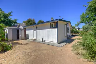 2328 Boxwood St, Sacramento, CA 95815 - Photo 22