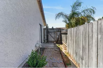 8019 Pinot Noir Way, Sacramento, CA 95829 - Photo 58