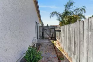 8019 Pinot Noir Way, Sacramento, CA 95829 - Photo 58