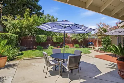 3221 Lakeshore Court, Modesto, CA 95355 - Photo 34