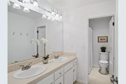 3221 Lakeshore Court, Modesto, CA 95355 - Photo 30