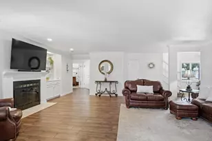 3221 Lakeshore Ct, Modesto, CA 95355 - Photo 14
