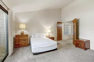 4905 Country View Ln, Fair Oaks, CA 95628 - Photo 10