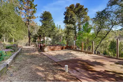 16237 Annie Drive, Grass Valley, CA 95949 - Photo 54