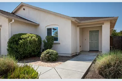 1360 Ladyfern Street, Plumas Lake, CA 95961 - Photo 4