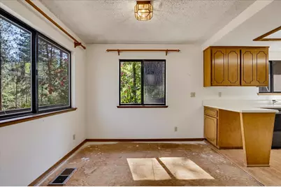 15914 Brooks Road, Grass Valley, CA 95945 - Photo 12