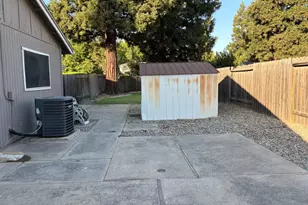 1 Donna Marie Ct, Sacramento, CA 95831 - Photo 22