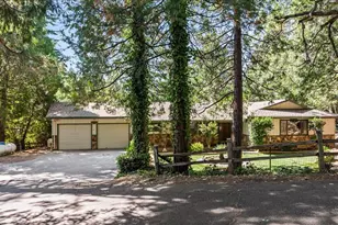 22698 Robin Hood Dr, Twain Harte, CA 95383 - Photo 2
