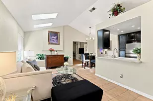 2410 Seamist Dr, Sacramento, CA 95833 - Photo 8