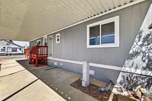 Huckleberry Ln, Sacramento, CA 95828 - Photo 34
